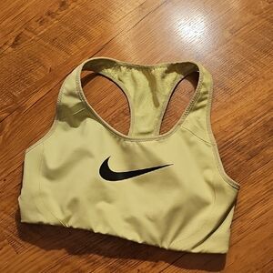 💝2/$15 EUC NIKE Sports Bra in Yellow and Black
